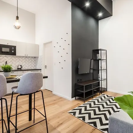 Appartement E32 - Oktogon Panorama Suite - Best Location - By Bqa *