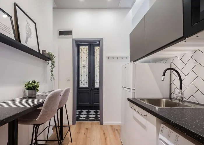 Apartament E32 - Oktogon Panorama - Location - By Bqa
