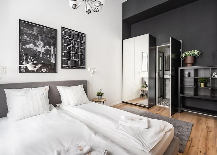Apartament E32 - Oktogon Panorama - Location - By Bqa